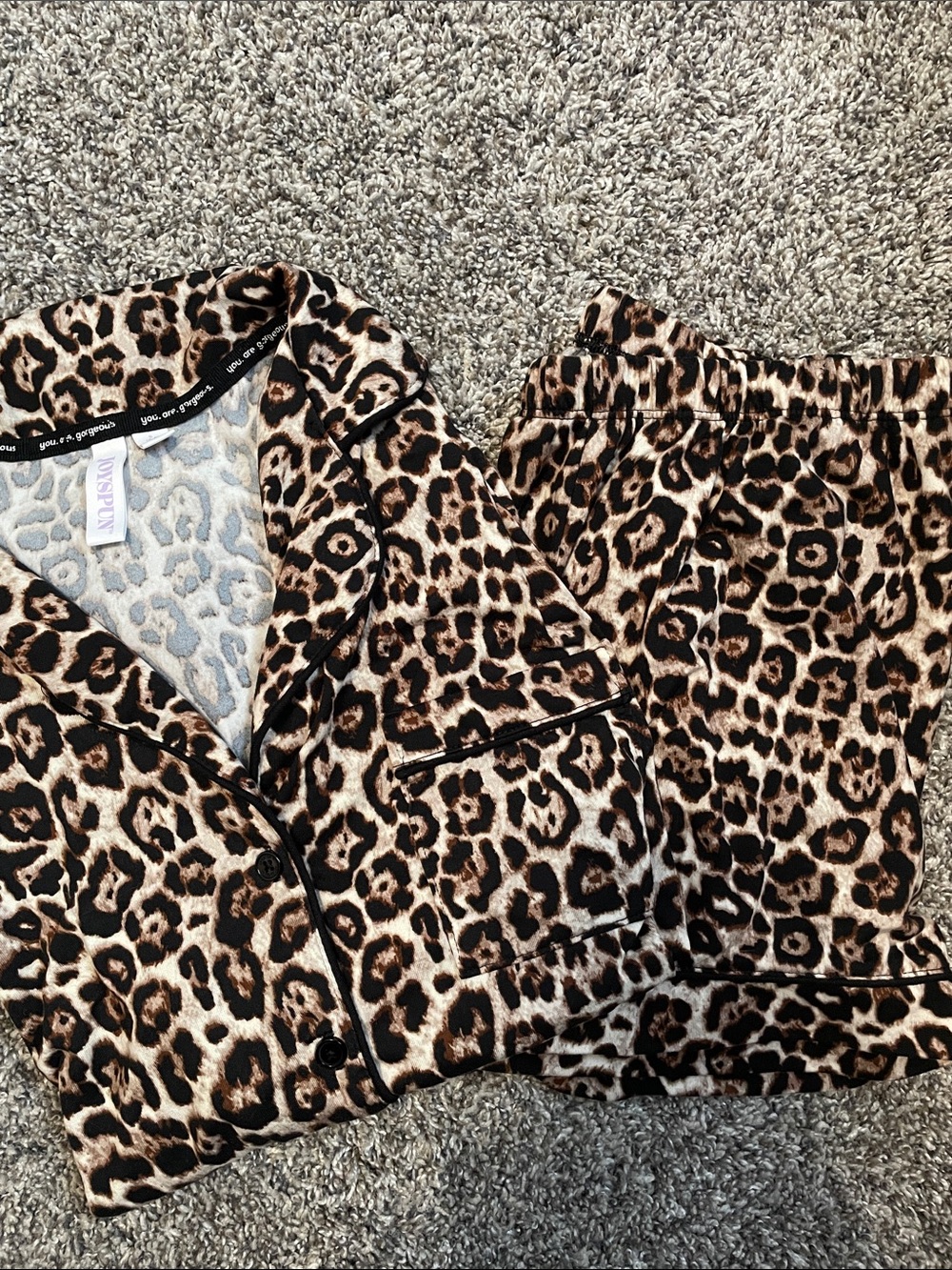 JoySpun Leopard Print Button Down Pajama Set NWOT